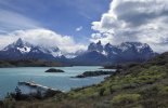 Lago Pehoe, Massif_Cuernos.jpg