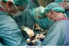 surgeons-abdominal-surgery-cancer-surgery-operating-room-a8ywt4.jpg