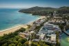 Noosa beach.jpg