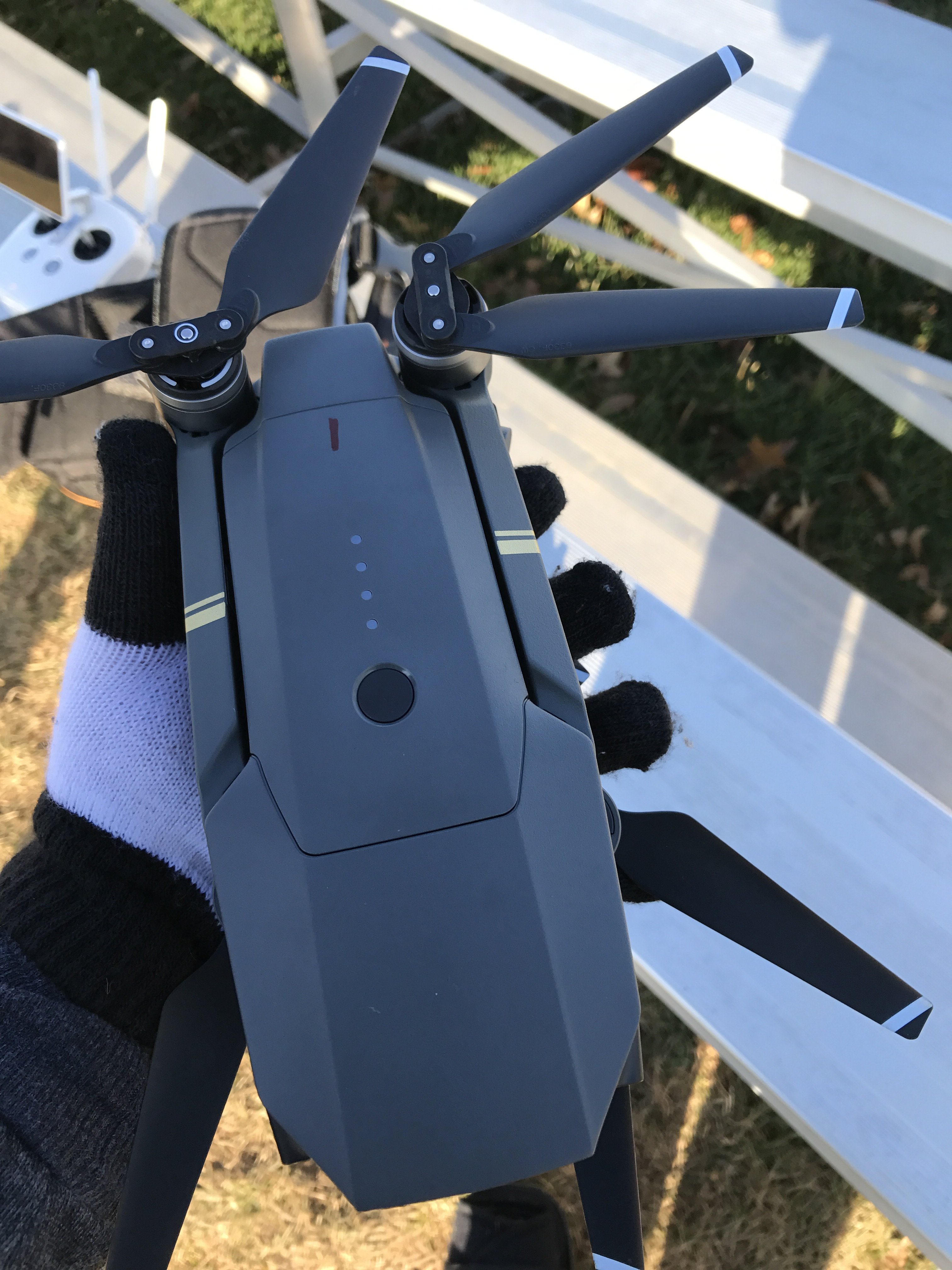 Mavic in the hand...its so small.