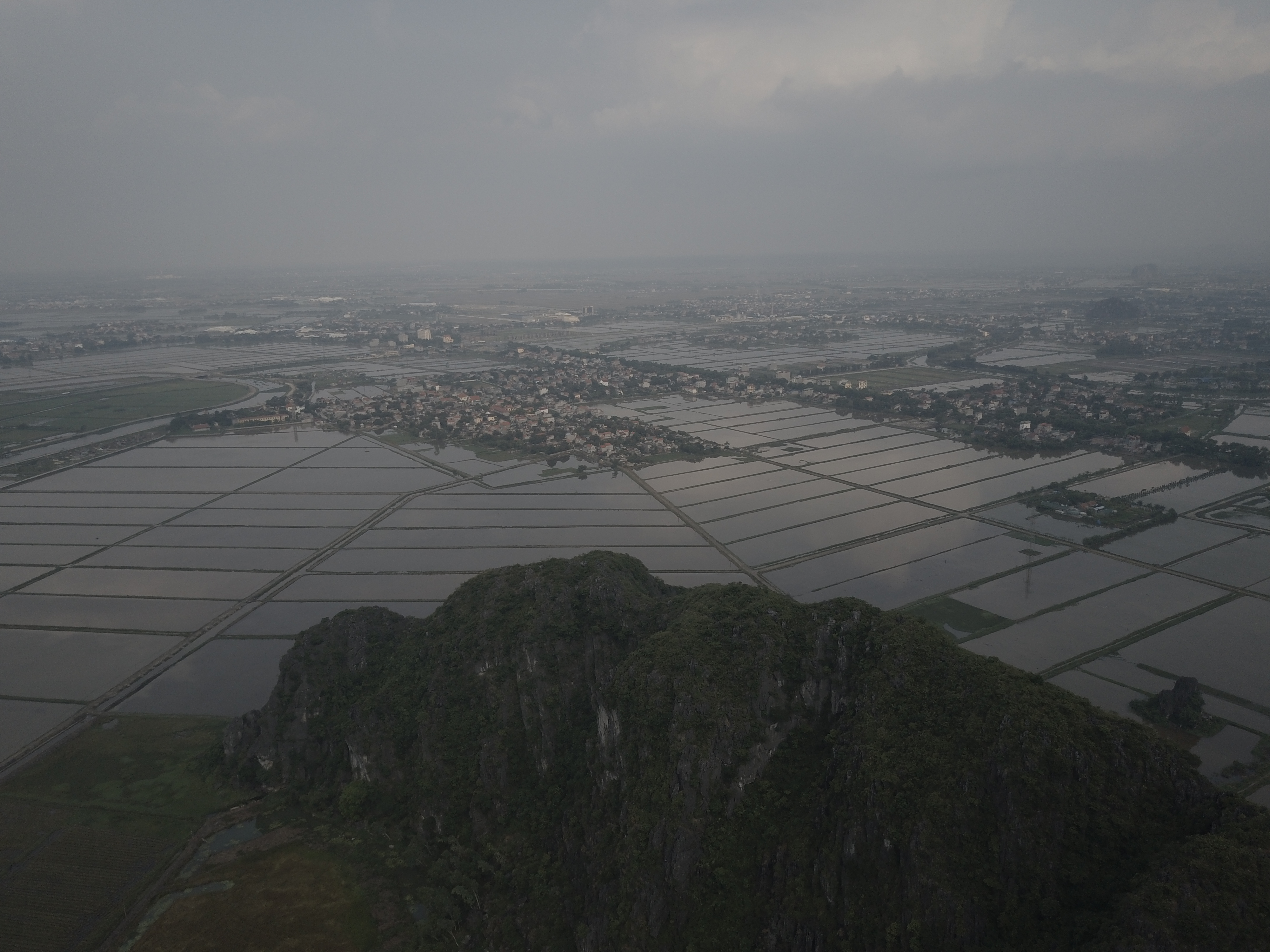 Vietnam - Flying the paddy field